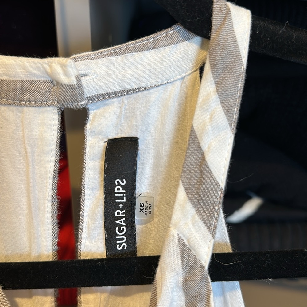 Sugar lips gray/white striped sleeveless back zipper closure jumpsuit size XS - Picture 2 of 3